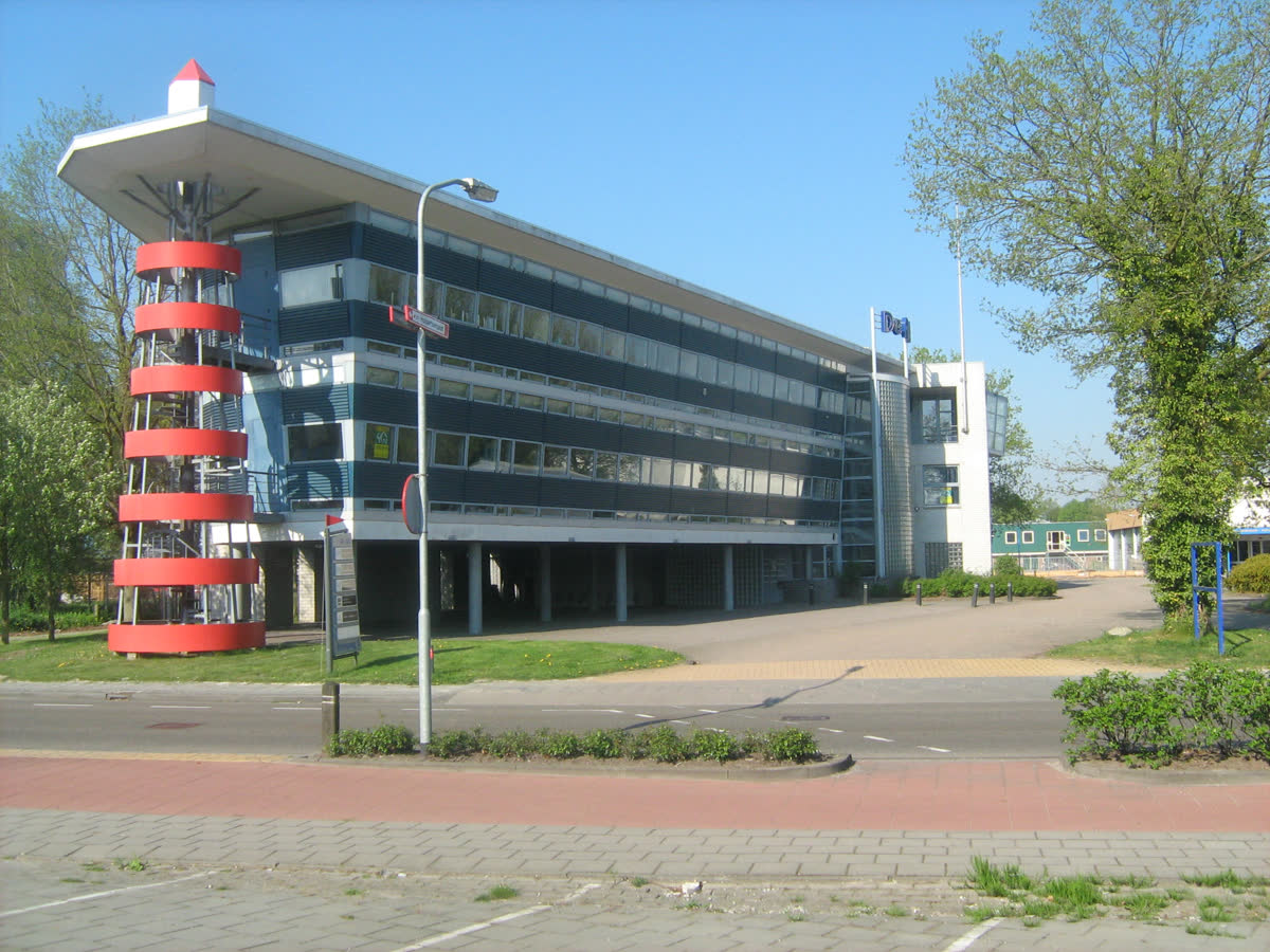 Het pand van Helder Personeel aan de Euroweg in Leek